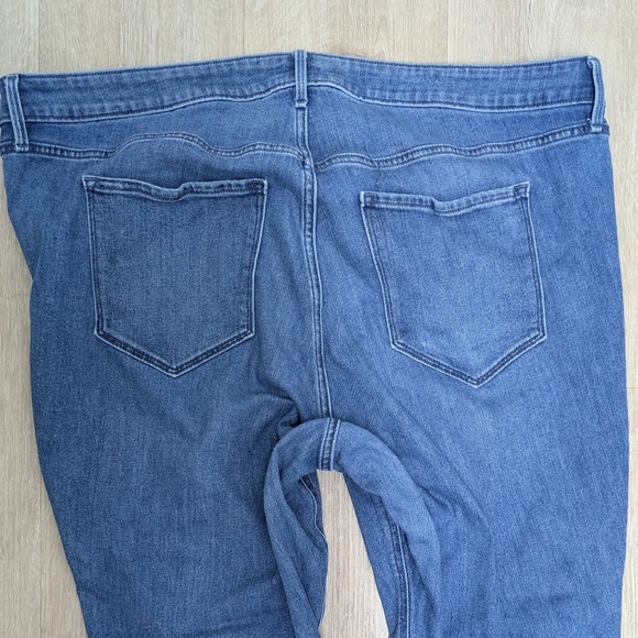 Old Navy High Waisted WOW Straight Leg Denim Jeans 22 - Picture 7 of 9